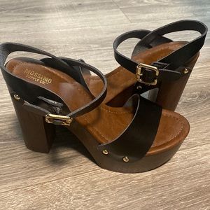 Mossimo Black Chunky Sandal Heels
